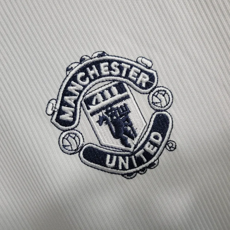 Manchester United 1999/00 manches longues Retro Jersey
