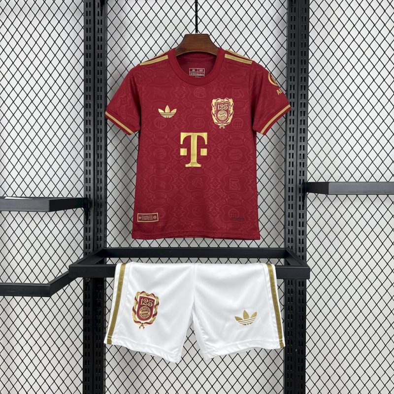 Bayern Munich Kit 2025/26 Kit enfant