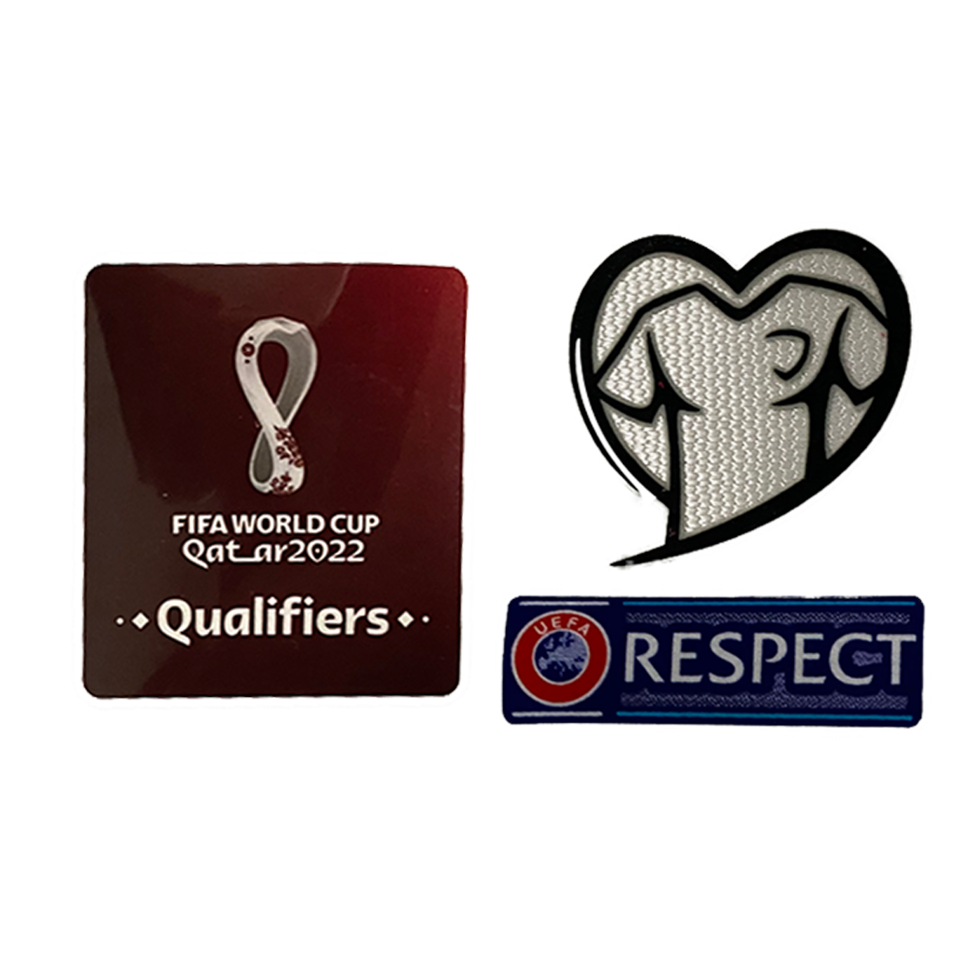 2022 Coupe du monde qualifications & Play With Heart & badges Respect